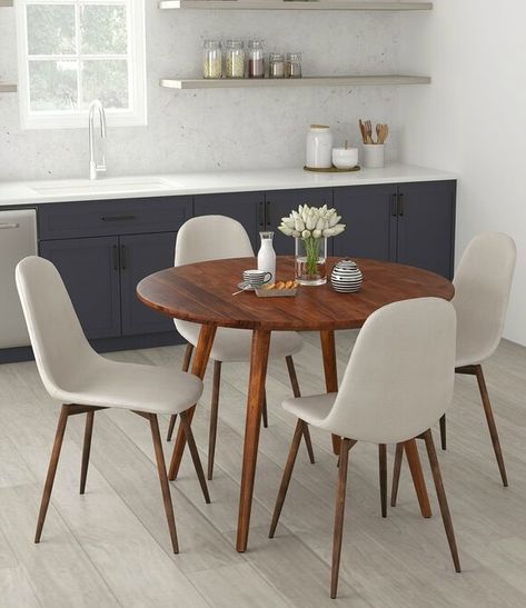 Small Space Kitchen Table, Small Kitchen Table Ideas, Table Chairs Design, Small Apartment Dining Room, Small Dining Tables, Small Apartment Dining, Table Small Space, Dining Table Small Space, Small Round Dining Table