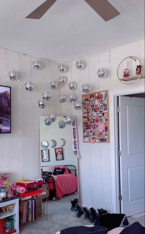 Disco Balls Hanging From Ceiling Bedroom, Bedroom Ideas Disco, Hanging Disco Balls Bedroom, Disco Ball Corner Hanging, Disco Boho Room, How To Hang Disco Ball, Mini Disco Ball Room Decor, Disco Balls In Bedroom, Disco Balls Bedroom