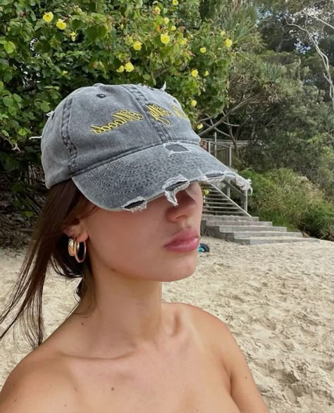 Distressed Cap, Insta Inspo, Pic Ideas, Photo Inspo, Summer Vibes, Selfies, Life Is, Photo Ideas, A Woman