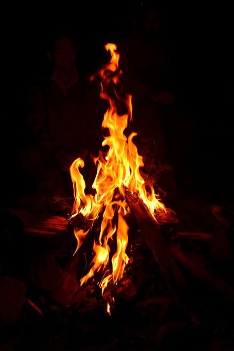 Bon Fire Aesthetics, Fire Reference, Matte Lipstick Brands, Fire Aesthetic, Camp Fires, Camping Inspiration, Fire Image, Fire Photography, Fire Flame