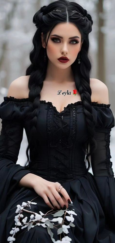 Wedding Hairstyles Gothic, Vampire Girl Hairstyles, Gothic Bride Hairstyles, Gothic Bridal Hair, Goth Wedding Makeup Brides, Victorian Makeup Gothic, Gothic Prom Makeup, Vampire Hair Styles, Gothic Wedding Hairstyles