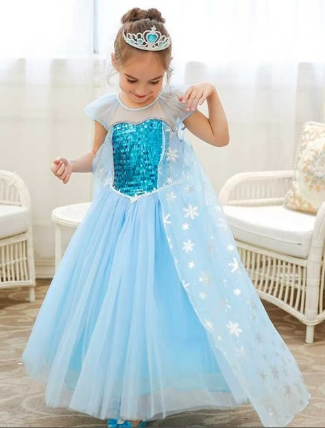 Turn your birthday girl into an ice princess with this beautiful handmade dress. Made from non-itchy, high quality, and comfortable fabric. Elsa Dress For Kids, Frozen Party Dress, Kue Disney, Frozen Birthday Outfit, Tutu Design, Party Dress Kids, Frozen Outfits, Princess Elsa Dress, Kids Pageant