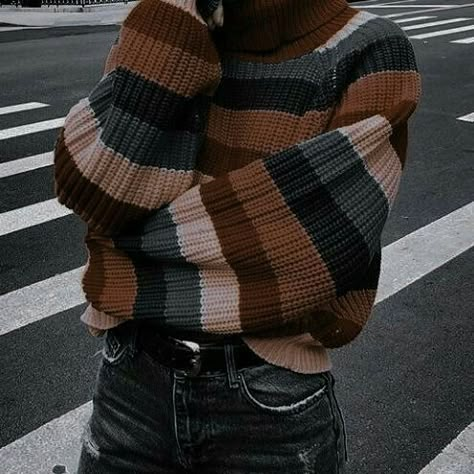 Sweatercore Aesthetic, Autumn Sweaters Aesthetic, Dark Academia Crochet, Crochet Sweater Design, Oversized Sweater Outfit, Amazing Crochet, Crochet Sweaters, Crochet Inspo, Sweater Design