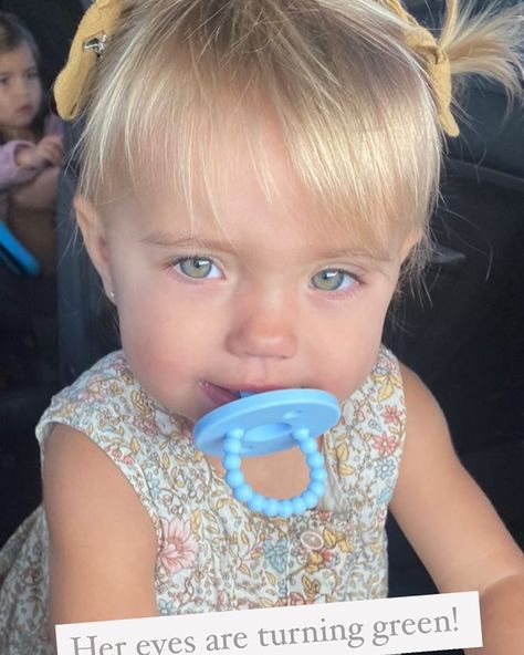 halston ♡ on Instagram: “omg her eyes 🥺😍” Tatum And Oakley, Taytum And Oakley, Baby Eyes, Cute Family, Her Eyes, Future Kids, Baby Fever, Baby Pictures, Baby Hairstyles