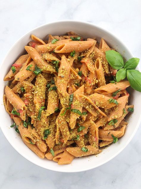 One Pot Creamy Red Lentil Pasta combines diced tomatoes, onion, garlic, and seasoning into a filling and nourishing bowl. Red Lentil Pasta Recipes, Lentil Pasta Recipe, Daniel Fasting, Red Lentil Pasta, Eat Better Feel Better, Monday Dinner, Penne Recipes, Food Prep Ideas, Lentils And Quinoa