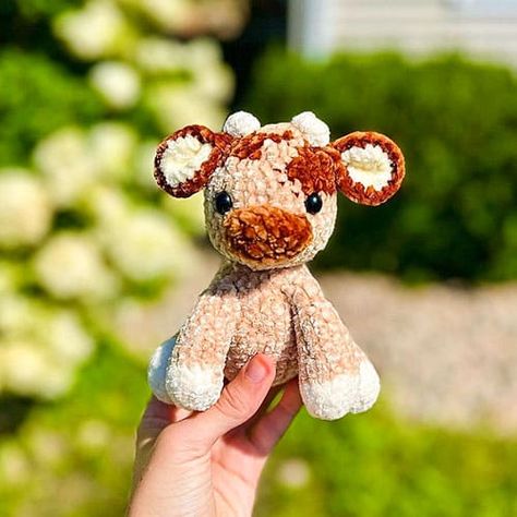 Crochet Cow Free Amigurumi PDF Patterns 🐮 Mini Cow Amigurumi Free Pattern, Fuzzy Cow Crochet Pattern, Cow Crochet Plushie Pattern, Sitting Cow Crochet Pattern, Long Horn Cow Crochet Pattern, Crochet Ladybug, Crocheted Cow Pattern, Crochet Sloth, Doll Amigurumi Free Pattern