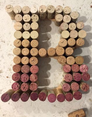 Cork Wreaths, Wine Cork Letters, Cork Letters, Corks Pumpkin, Wine Cork Ideas, Wine Cork Diy Crafts, Wine Cork Projects, Cork Crafts Diy, Wine Cork Diy