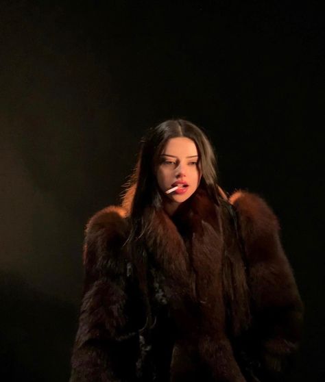 Fur Coat Aesthetic, Mafia Wives, Golden Brunette, Dark Feminine Aesthetic, Mob Wives, Baby Boomer, Feminine Aesthetic, Brown Aesthetic, Rich Girl