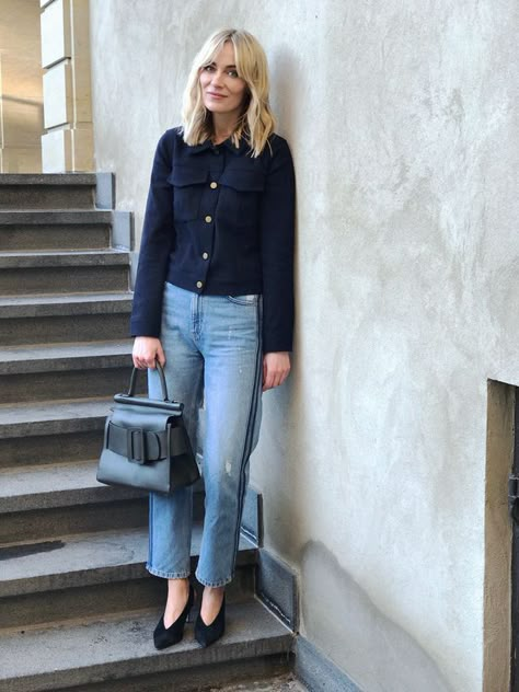 hush x Blame It On Fashion Grey Blazer Blue Jeans, Smart Casual Jeans Outfit, Tweed Jacket Style, Side Stripe Pants, Tweed Jacket Outfit, Semi Casual Outfit, Estilo Olivia Palermo, Jean Fashion, Buckle Bag