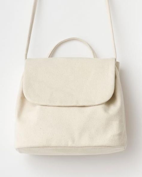 Canvas Bag Design, Stylish School Bags, Classic Purse, Diy Bag Designs, Canvas Purse, Diy Tote Bag, Simple Bags, Bag Canvas, Fabric Bags