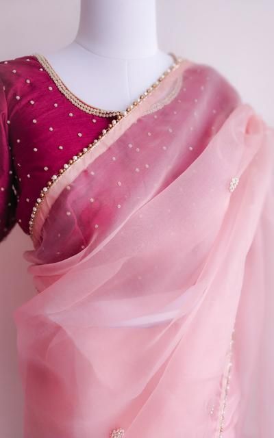 Saree Classy, Pearl Work Saree, Saree Elegant, Saree Color Combinations, Saree Party, Indian Sari Dress, Pearl Work, Blouse Stitching, Blouse Back Neck Designs