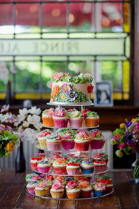 Wedding Cake Alternatives, Cake Mini, Wedding Whimsical, Boda Mexicana, Rainbow Wedding, Whimsical Wonderland, Cool Wedding Cakes, Whimsical Wonderland Weddings, Wildflower Wedding