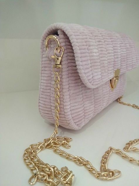 Crochet Bag Canvas, Handmade Canvas Bag, Plastic Canvas Crochet Bag, Canvas Crochet Bag, Canvas Bags Ideas, Tas Handmade, Handmade Bags Crochet, Pola Jaring, Plastic Canvas Bag