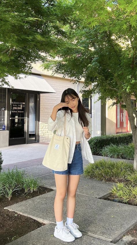 Spring Outfits Korean Style Casual, Korean Spring Summer Outfits, Cute Fashion Korean Casual Outfits, Cute Korean Outfit Ideas, Everyday Fashion Outfits Casual, Japanese Fashion Women Summer, Spring Basics Outfits, Casual Day Outfit Summer Street Style, Summer Outfits Korean Style