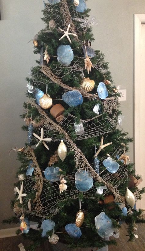 Beach Theme Christmas, Beachy Christmas Tree, Beach House Christmas, Ocean Christmas, Beach Christmas Tree, Seaside Christmas, Beach Christmas Trees, Beach Tree, Beach Christmas Decorations