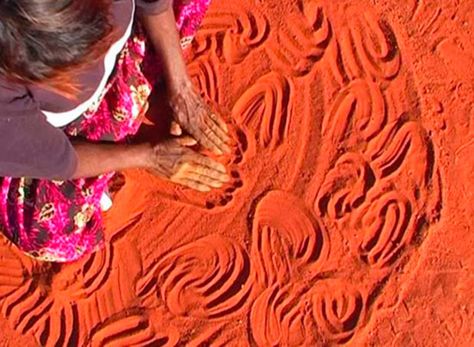 Eileen Perrwerl narrates a sand story, from Ti Tree, Central Australia. Photo: Jenny Green Wellbeing Poster, Sand Art For Kids, Australia Activities, Jenny Green, Aboriginal Art For Kids, Sustainable Artwork, Australian Colours, Aboriginal Symbols, Aboriginal Art Symbols