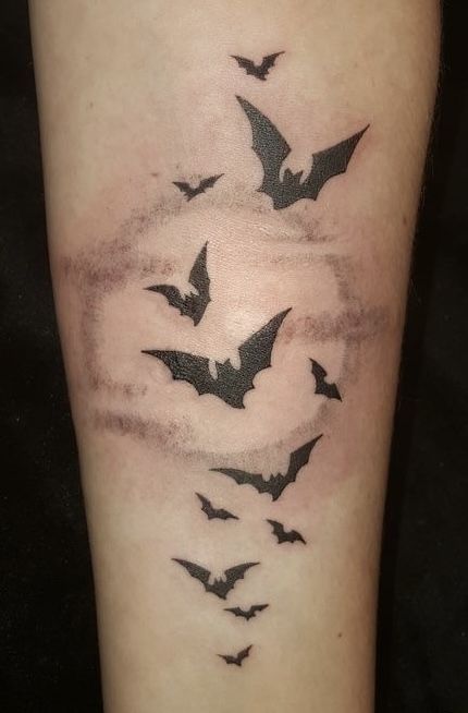 Alien Dragon, Bats Tattoo, Bat Dragon, Herren Hand Tattoos, Gotik Tattoo, Bats Tattoo Design, Small Bird Tattoos, Small Cross Tattoos, Emo Tattoos