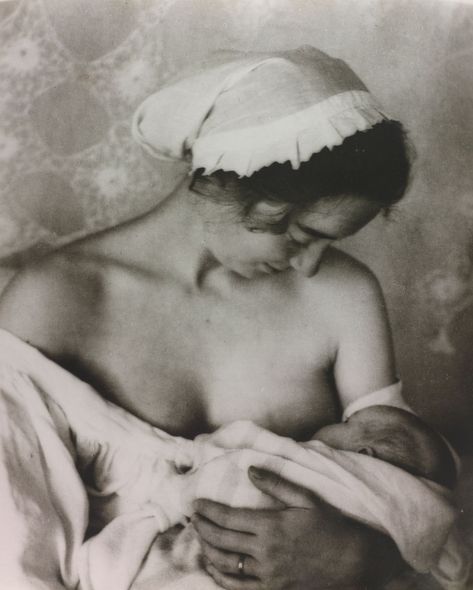 Tasha Tudor · Miss Moss Tasha Tudor, Nursing Baby, Nursing Mother, Mother Child, Mother's Love, Madonna And Child, Wood Polish, White Photo, Vintage Photographs