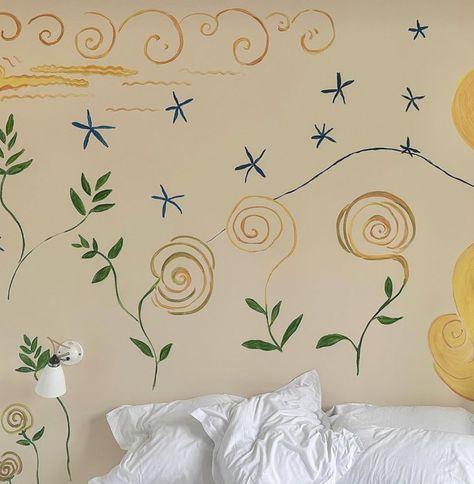 Painted Accents On Wall, Wall Stamps Painting, Cool Wall Painting Ideas Bedroom, Diy Mural Wall Paintings Easy, Hand Painted Accent Wall, Cool Wall Painting Ideas, Wall Doodles, Funky Wall Paint Ideas, Bedroom Wall Mural