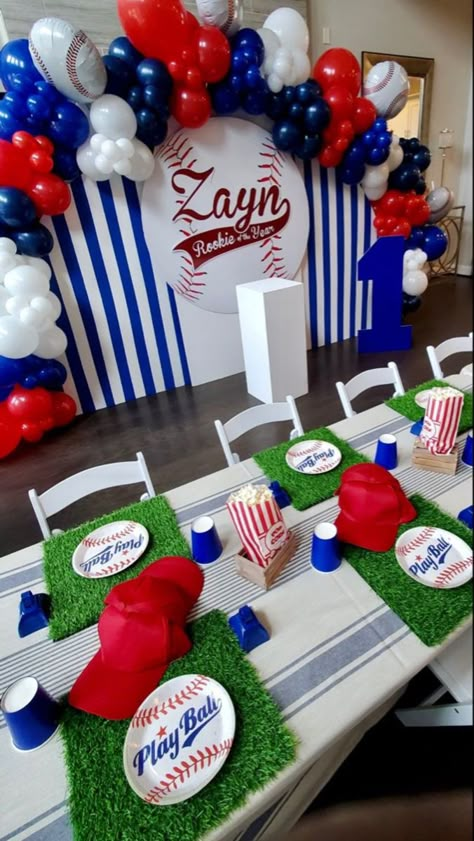 Rookie Year Decorations, Baseball Backdrop Birthday Parties, Baseball Decorations Party Ideas, Baseball Balloon Arch Birthday Parties, Rookie Of The Year First Birthday Decorations, Braves Themed Party, Baseball Birthday Party Backdrop, Baseball Theme 1st Birthday Party, Baseball 1st Birthday Party Decorations