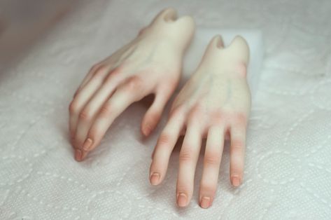 Hands | Pauli Anne | Flickr Gothic Circus, Doll Make Up, Bjd Faceup, Doll Plushies, Hand Pictures, Realistic Dolls, Doll Makeup, Dream Doll, Dolls Bjd