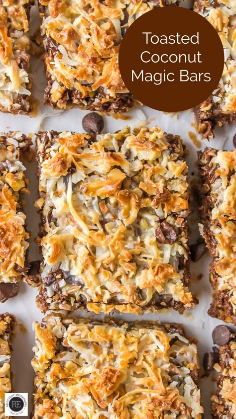 Coconut Dessert Bars, Coconut Magic Bars, Coconut Recipes Dessert, Coconut Squares, Nut Dessert, Coconut Chocolate Bars, Desserts Bars, Bar Desserts, Layer Bars