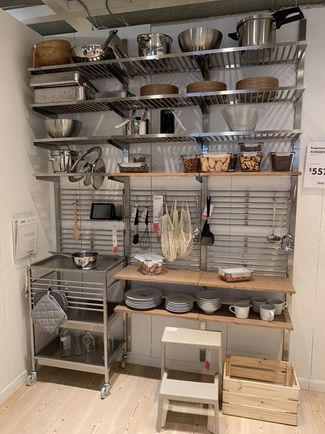 Small Commercial Kitchen Design For Home, Commercial Kitchen Storage, Home Bakery Ideas Design, Small Business Kitchen Ideas, Commercial Kitchen Storage Ideas, Micro Bakery Design, Cake Studio Ideas Home, Tiny Commercial Kitchen, Restaurant Organization Ideas