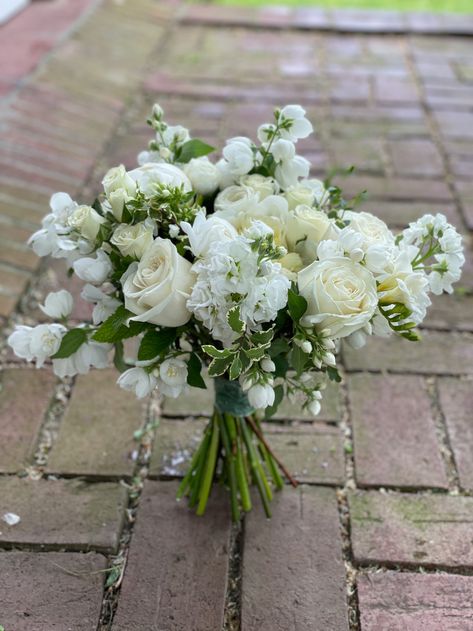 Timeless White Wedding Flowers at The Brick House - Floral Artistry White Bouquet Wedding Peonies, Classic White And Green Bouquet, Classic White Wedding Florals, Green And White Wedding Flowers Decor, White And Green Florals For Wedding, Wedding Flowers Green And White, Wedding Florals White And Green, Green And White Wedding Florals, White Wedding Bouquets With Greenery