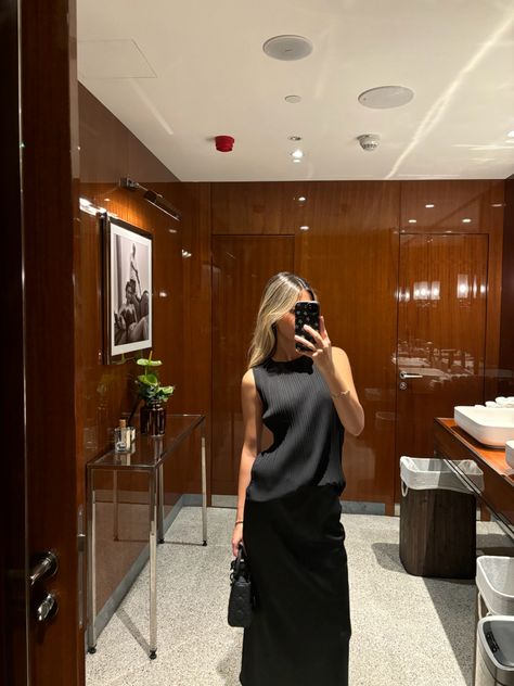 Classy dinner date outfit with long black satin dress black satin skirt lady dior bag outfit inspo dinner fit 🖤 Classy Dinner Date Outfit, Long Black Satin Dress, Lady Dior Bag Outfit, Outfit Inspo Dinner, Dior Bag Outfit, Satin Dress Black, Dinner Date Outfit, Classy Dinner, Black Satin Skirt