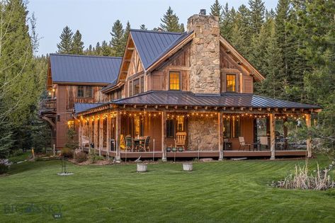 Montana Ranch, Bozeman Mt, Dream Life House, Barn Style House, Tiny House Cabin, Old Farm, Sims House, Big Sky, Cabin Homes