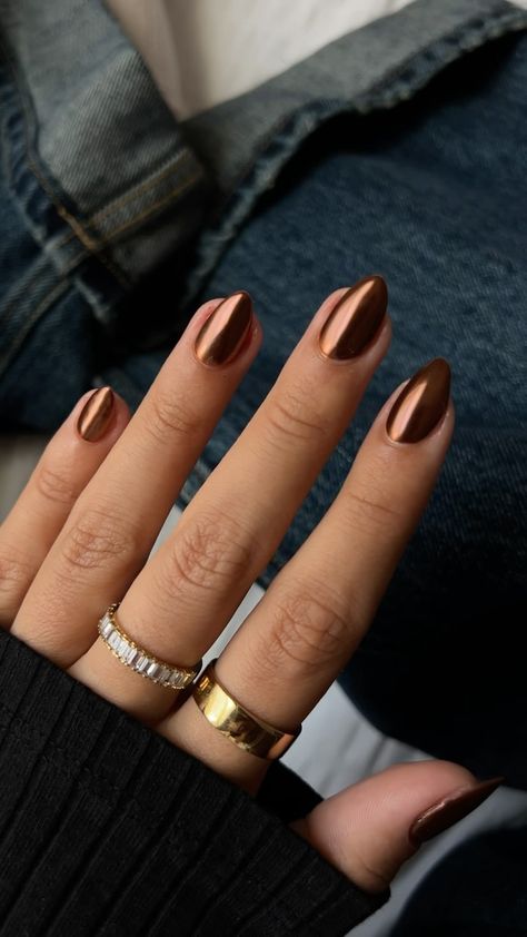 Samantha 🌹 | loving all the fall chrome combos 🤎☕️🍫 Products used: @dndgel Spiced Brown @opi Great Copper-tunity @gelishprofessional No Wipe top coat... | Instagram November Nails Fall Chrome, Brown With Gold Chrome Nails, Brown Nail Chrome, Nails Dip Fall, Brown With White Chrome Nails, Fall Brown Nails With Chrome, Copper Almond Nails, Fall Nails 2024 Chrome, Dark Copper Nails