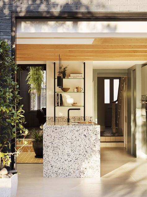 Gallery of House for a Gardener / Amos Goldreich Architecture - 11 White Terrazzo Kitchen, Glass Courtyard, Terrace House Kitchen, House Back Extension, European Home Design, Modern Homes Interior, London Terrace House, Terrazzo Kitchen, Mid Terrace House