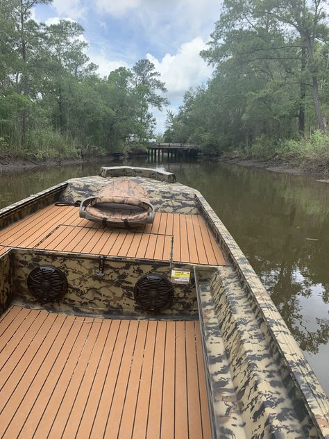 Mud Boats, Duck Hunting Boat, Duck Boats, Louisiana Swamp, Duck Boat, Duck Hunter, Wild Game, Duck Hunting, Hunting Gear