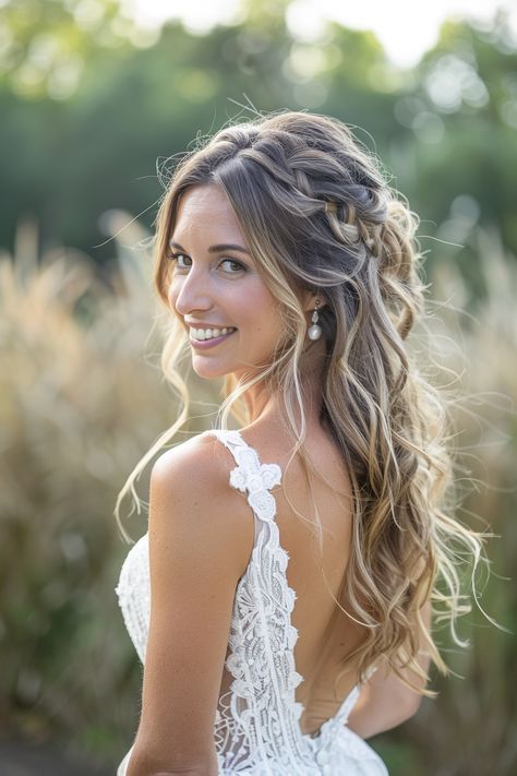 Pretty Boho Wedding Dresses, Simple Boho Hairstyles Wedding, Wedding Hair Boho Down, Western Wedding Hairstyles For Long Hair, Boho Long Wedding Hair, Wedding Hairstyles For Long Hair With Vail, Mama Mia Wedding Hair, Wedding Hair Loose Braid, Boho Hair Down