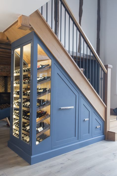 Under Stairs Wine Cellar, تحت الدرج, Wine Closet, Home Wine Cellars, Staircase Storage, Wine Cellar Design, Cellar Design, Under The Stairs, Home Stairs Design