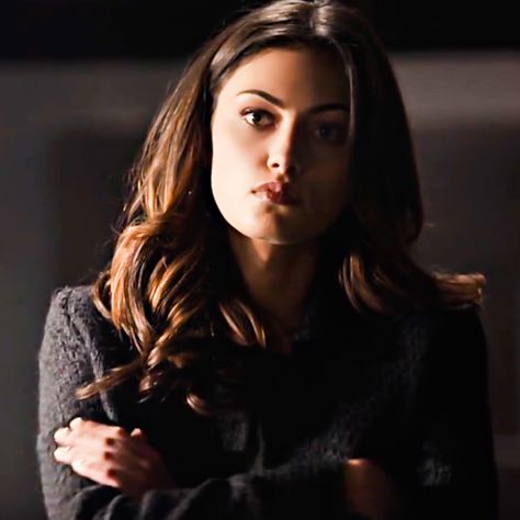 Hayley Tvd, Hayley Marshall Icons, Hailey Marshall, Hayley Marshall, The Originals Characters, Phoebe Tonkin, Caroline Forbes, Girl Superhero, Beauty Shoot