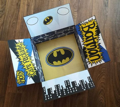 Deplpoyment Care Package- Holy Care Package Batman- Etsy Shop: One Day Closer Designs Novios Aesthetic, Aesthetic Batman, Care Package Decorating, Batman Christmas, Batman Gifts, Military Care Package, Box Wrapping, Gifts For Hubby, Bff Birthday Gift