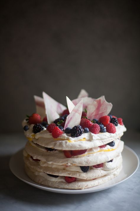 Almond Dacquoise Cake with Lemon Curd, Cream and Berries Zoe Bakes Recipes, Dacquoise Cake, Zoe Bakes, Hazelnut Meringue, Baking Lessons, Pavlova Recipe, Cake Cheesecake, Homemade Marshmallows, Cheesecake Cupcakes