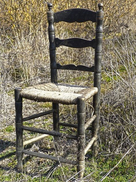 Dining Room Storage Ideas, Room Storage Ideas, Old Chair, Chair Ideas, Dining Room Storage, Room Storage, Free Photo, Design Project, Storage Ideas