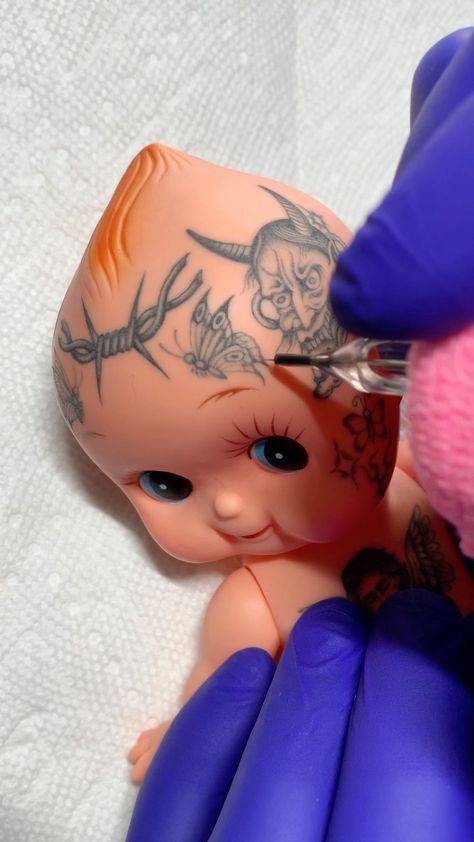 Kewpie Tattoo, Doll Tattoo, Lettering Guide, B Tattoo, Kewpie Dolls, King Of Hearts, Bestest Friend, Dark Arts, Art Walk