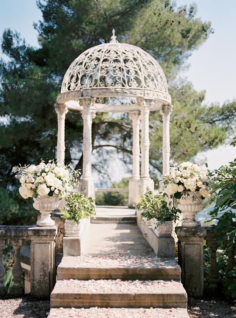 Garden Pavilion, St Georges, Pink And Gold Wedding, Saint George's, Chateau Wedding, Destination Wedding Inspiration, Luxury Wedding Venues, Outdoor Flowers, The French Riviera