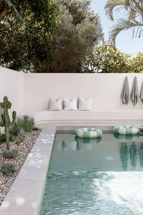 5 Pool Area Ideas to Consider When Redesigning Your Outdoor Haven | ABI Interiors Modern Mediterranean Backyard, Mediterranean Backyard, Kleiner Pool Design, Small Backyard Pool, Moderne Pools, Outdoor Pool Area, Pool Landscape Design, Small Pool Design, Backyard Pool Landscaping