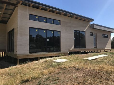 Hempcrete House, Hemp Building, Hemp House, Wood Termites, Rammed Earth Homes, Eco Buildings, Sustainable Building Materials, Sustainable Building, Margaret River