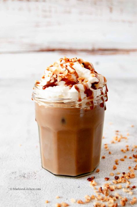 Hazelnut Iced Coffee Hazelnut Iced Coffee, Homemade Iced Coffee, Toffee Sauce, Hazelnut Coffee, Mocha Coffee, Coffee Plant, Vanilla Syrup, Decaf Coffee, Ice Coffee Recipe