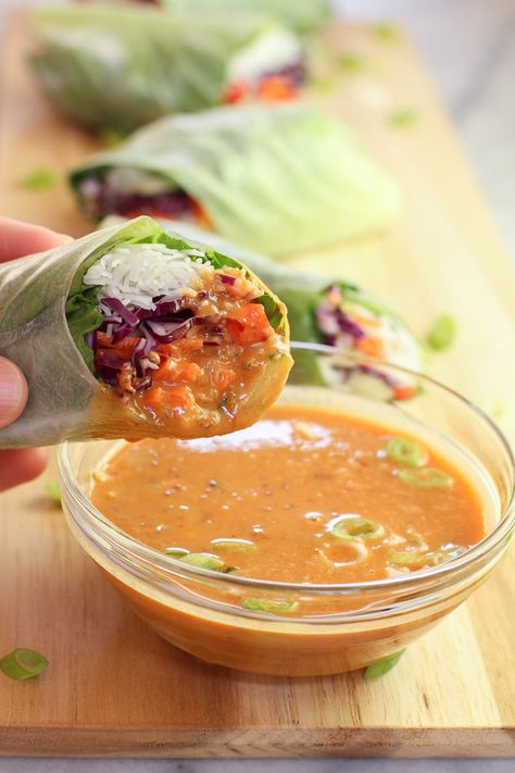 Sauce For Spring Rolls, Peanut Butter Dipping Sauce, Spring Roll Sauce, Peanut Dipping Sauce, Veggie Spring Rolls, Peanut Dipping Sauces, Spicy Peanut Sauce, Peanut Butter Sauce, Grape Salad