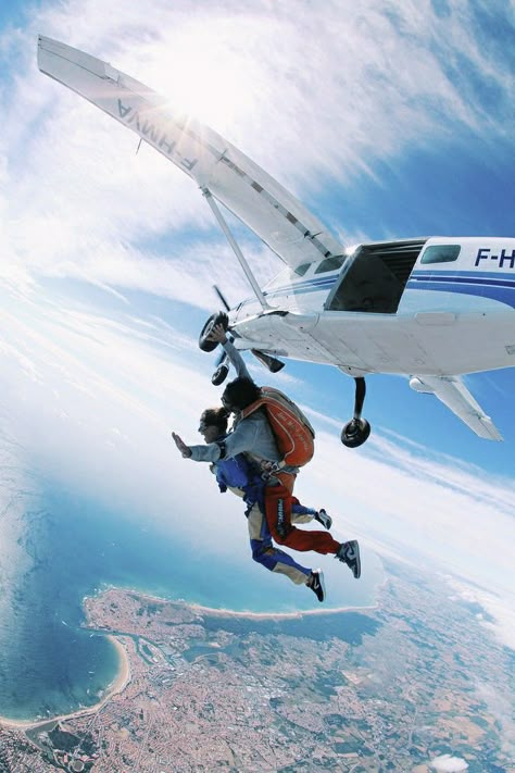 bucket list: skydive ✨ Dirty Air Series, Lauren Asher, Dirty Air, Summer Bucket Lists, Skydiving, Vision Board 2023, 2023 Vision Board, List Ideas, Summer Bucket