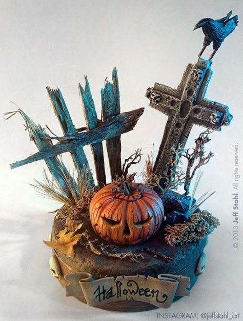 halloween_miniature_diorama_by_jeff_stahl Halloween Fairy Garden, Halloween Diorama, Crea Fimo, Clay Halloween, Polymer Clay Halloween, Casa Halloween, Miniature Halloween, Halloween Clay, Miniature Diorama