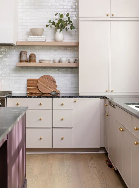 Slim Shaker Cabinet, Modern Kitchen Trends, Slim Shaker, Vintage Pantry, Builder Grade Kitchen, Shaker Kitchen Cabinets, Neutral Kitchen, Shaker Style Kitchens, Kitchen Transformation