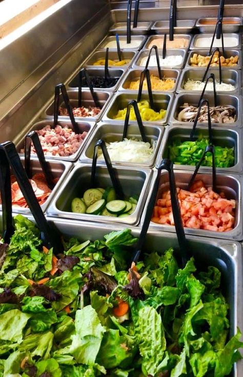 Make Your Own Salad Bar, Salad Bar Aesthetic, Salad Restaurant Design, Salad Bar Wedding, Salad Food Truck, Wedding Salad Bar, Salad Bar Ideas Party, Salad Bar Ideas Buffet, Salad Bar Toppings