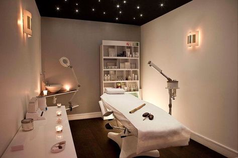 Esthetician Rooms, Spa Room Ideas, Massage Room Decor, Home Spa Room, Beauty Room Salon, Home Beauty Salon, Esthetician Room Decor, Beauty Therapy Room, Esthetics Room